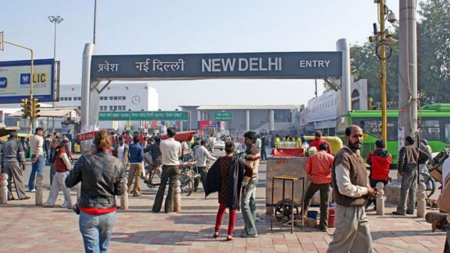 रहने के लिए और बदतर हुई दिल्ली और मुंबई