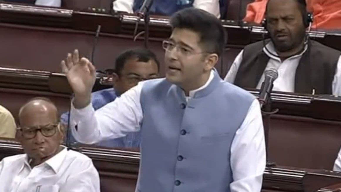 आप ने राघव चड्ढा को राज्यसभा डिप्टी लीडर पद से क्यों हटाया, पार्टी में दरार?