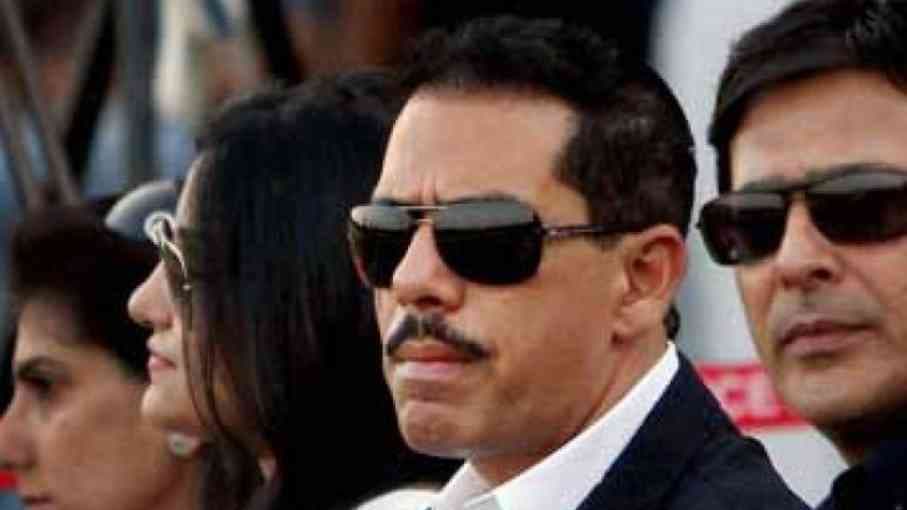 क्या रक्षा सौदों के दलाल संजय भंडारी से रिश्तों&nbsp;पर झूठ बोल रहे हैं वाड्रा?