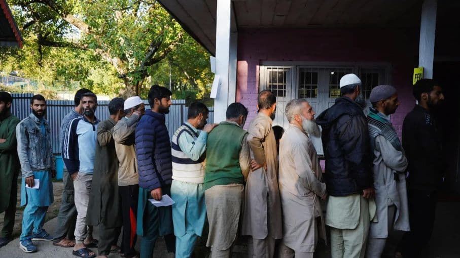 बंगाल में 15 बूथों पर 2 मई को दोबारा मतदान क्यों? ECI के फ़ैसले की वजह क्या