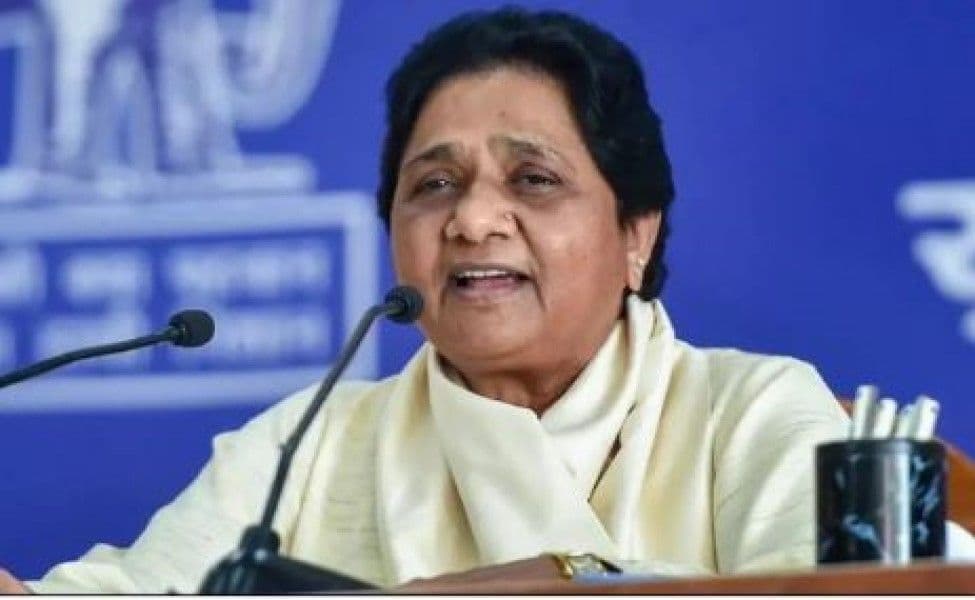 बीएसपी में परिवार की कलह बढ़ीः मायावती ने भतीजे आकाश आनंद को पार्टी से निकाला