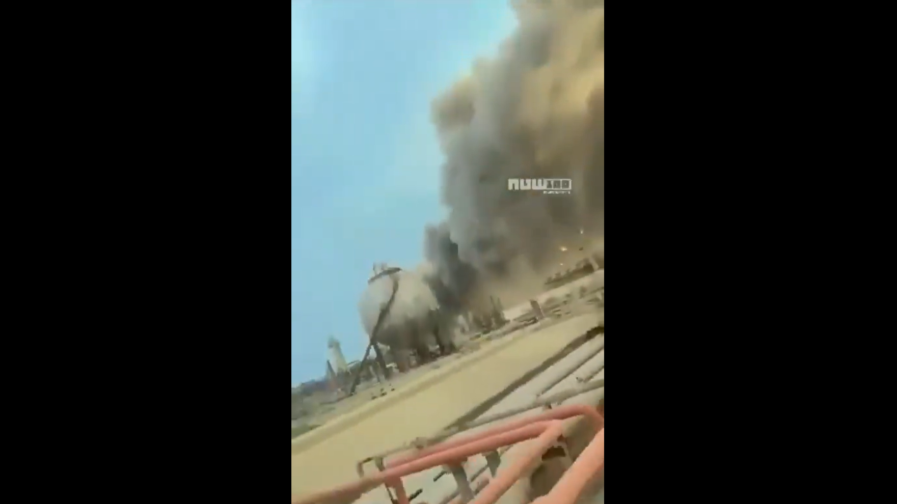 सऊदी अरब में अरामको तेल रिफाइनरी पर ईरान का ड्रोन हमला, तेल संकट बढ़ सकता है सऊदी अरब में अरामको तेल रिफाइनरी पर ईरान का ड्रोन हमला, तेल संकट बढ़ सकता है