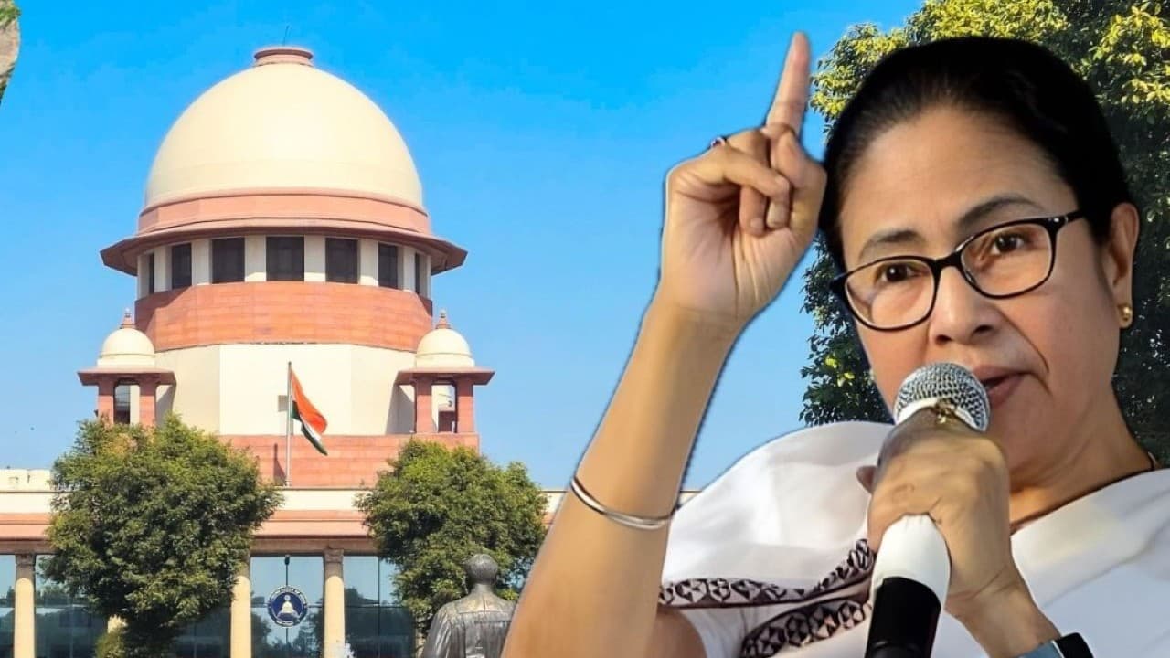 बंगाल चुनावः सुप्रीम कोर्ट में चुनाव आयोग ने कहा- गिनती में राज्य के कर्मचारी भी रहेंगे बंगाल चुनावः सुप्रीम कोर्ट में चुनाव आयोग ने कहा- गिनती में राज्य के कर्मचारी भी रहेंगे