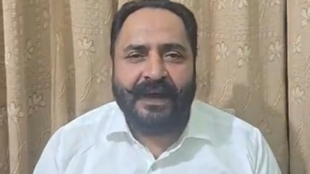 आप विधायक हरमीत सिंह पठानमाजरा पर आरोप है कि उन्होंने पुलिस कस्टडी में फायरिंग की और फरार हो गए आप पंजाब