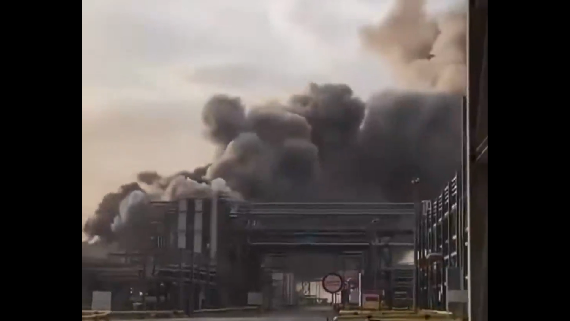 ईरान पर हमला क्यों नहीं कर रहे हैं सऊदी अरब और साथी देश, क्या मजबूरी? ईरान पर हमला क्यों नहीं कर रहे हैं सऊदी अरब और साथी देश, क्या मजबूरी?