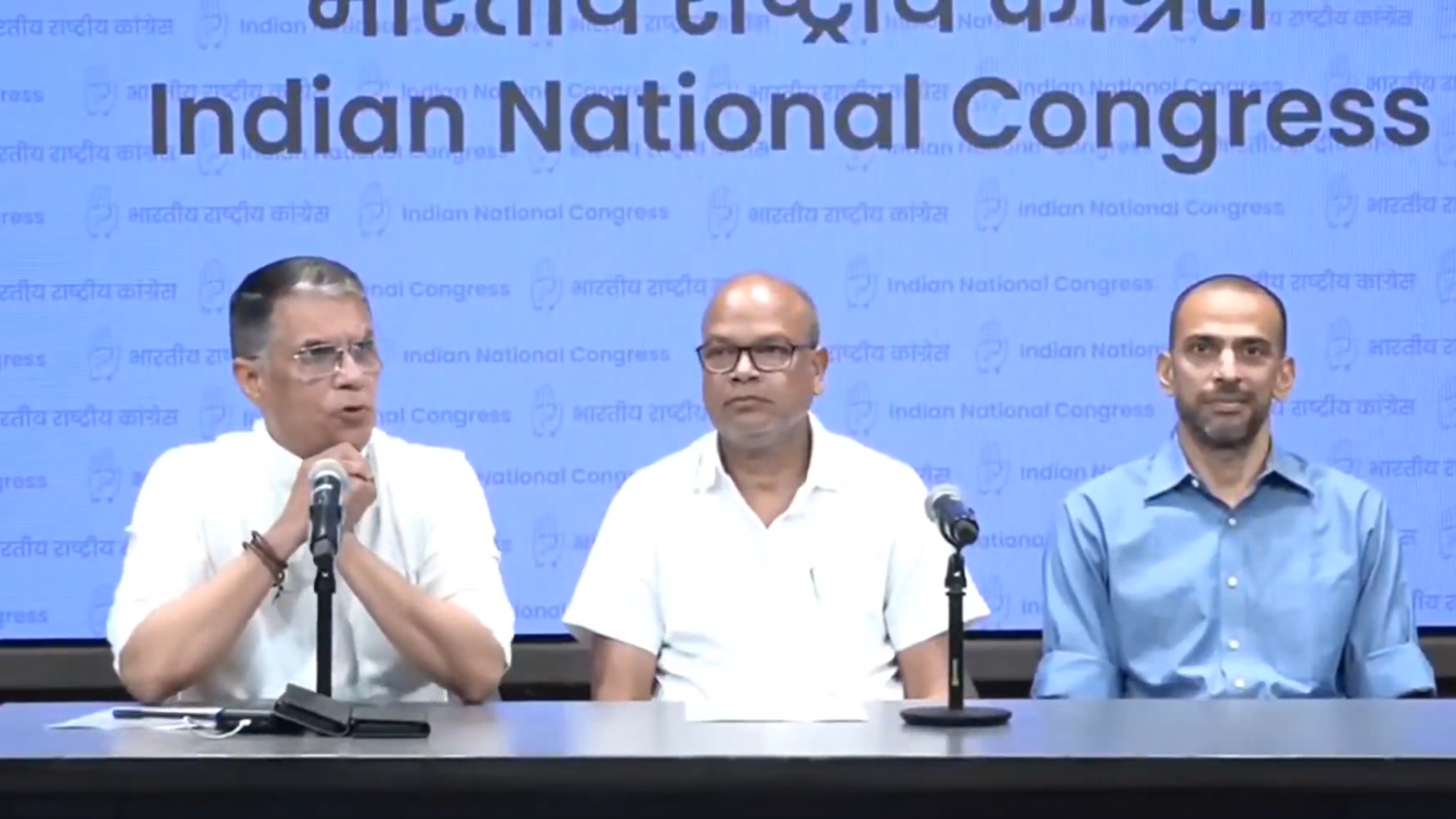 चुनाव आयोग बिचौलिया है तो इससे क्यों मिलें, सीधे बीजेपी से बात करेंगे: कांग्रेस चुनाव आयोग बिचौलिया है तो इससे क्यों मिलें, सीधे बीजेपी से बात करेंगे: कांग्रेस