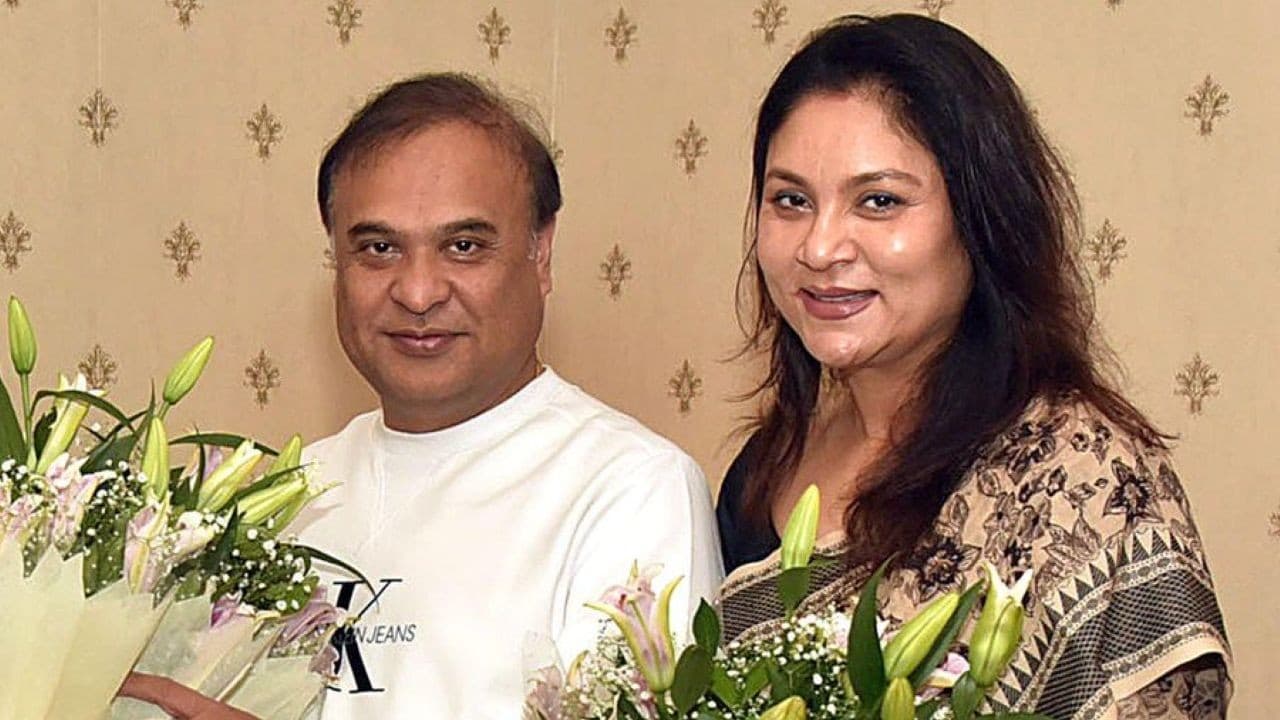 हिमंता सरमा के खिलाफ चुनाव आयोग, ईडी में शिकायत, गोगोई ने पूछे सवाल हिमंता सरमा के खिलाफ चुनाव आयोग, ईडी में शिकायत, गोगोई ने पूछे सवाल