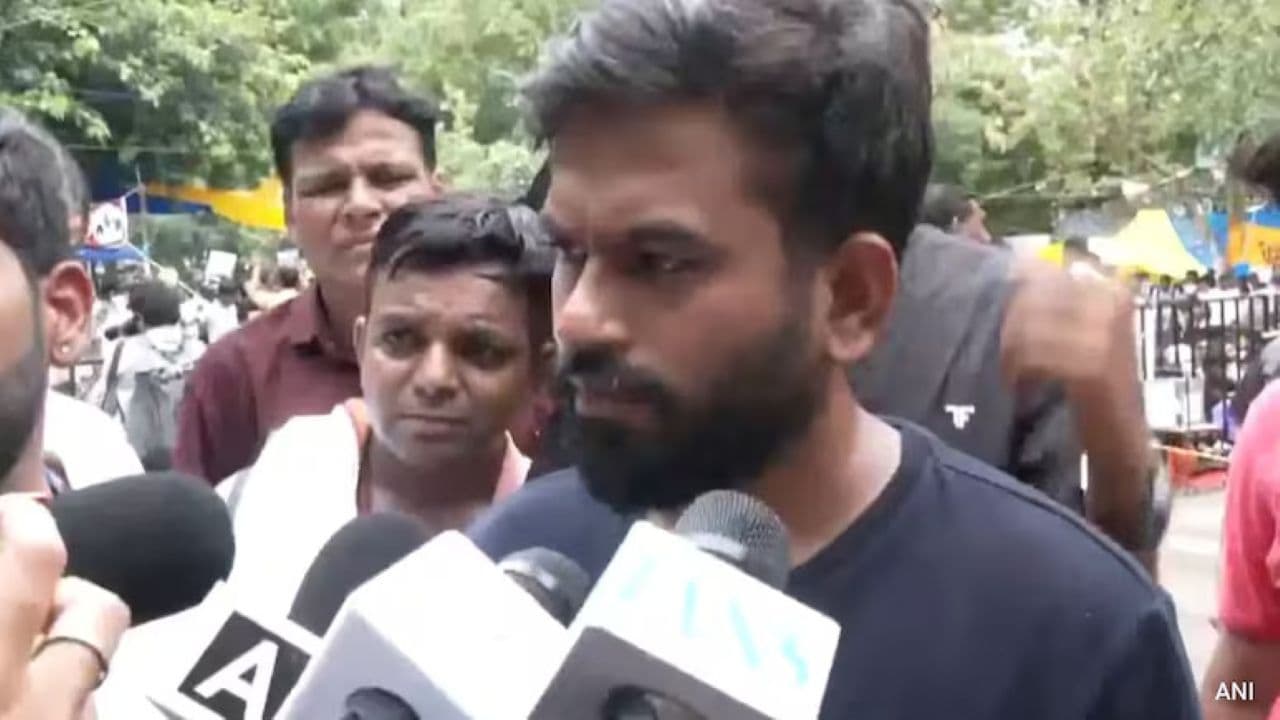 BJP और मोदी ‘गॉडफादर’ भागवत की Gen Z पर सलाह मानेंः अभिजीत दिपके BJP और मोदी ‘गॉडफादर’ भागवत की Gen Z पर सलाह मानेंः अभिजीत दिपके