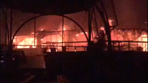 गोवा के नाइटक्लब में सिलेंडर विस्फोट से भीषण आग, 23 की मौत; ज़िम्मेदार कौन? पता नहीं गोवा के नाइटक्लब में सिलेंडर विस्फोट से भीषण आग, 23 की मौत; ज़िम्मेदार कौन? पता नहीं