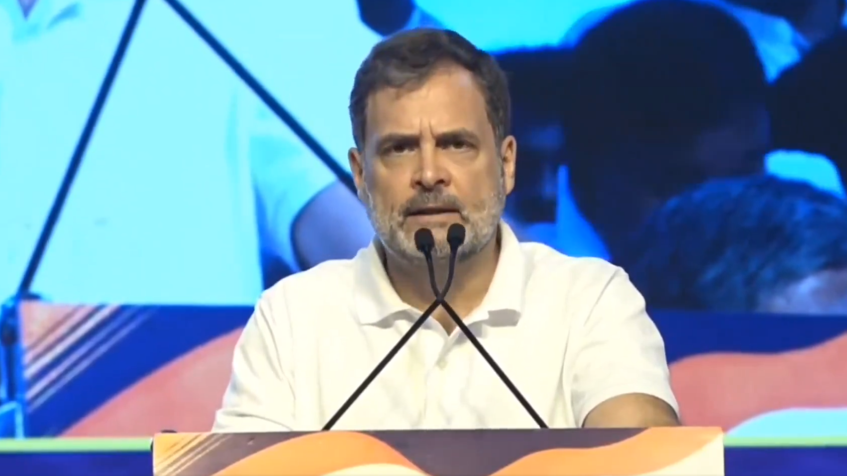 बेंगलुरु में वोट अधिकार रैली में राहुल गांधी rahul gandhi eci vote chori