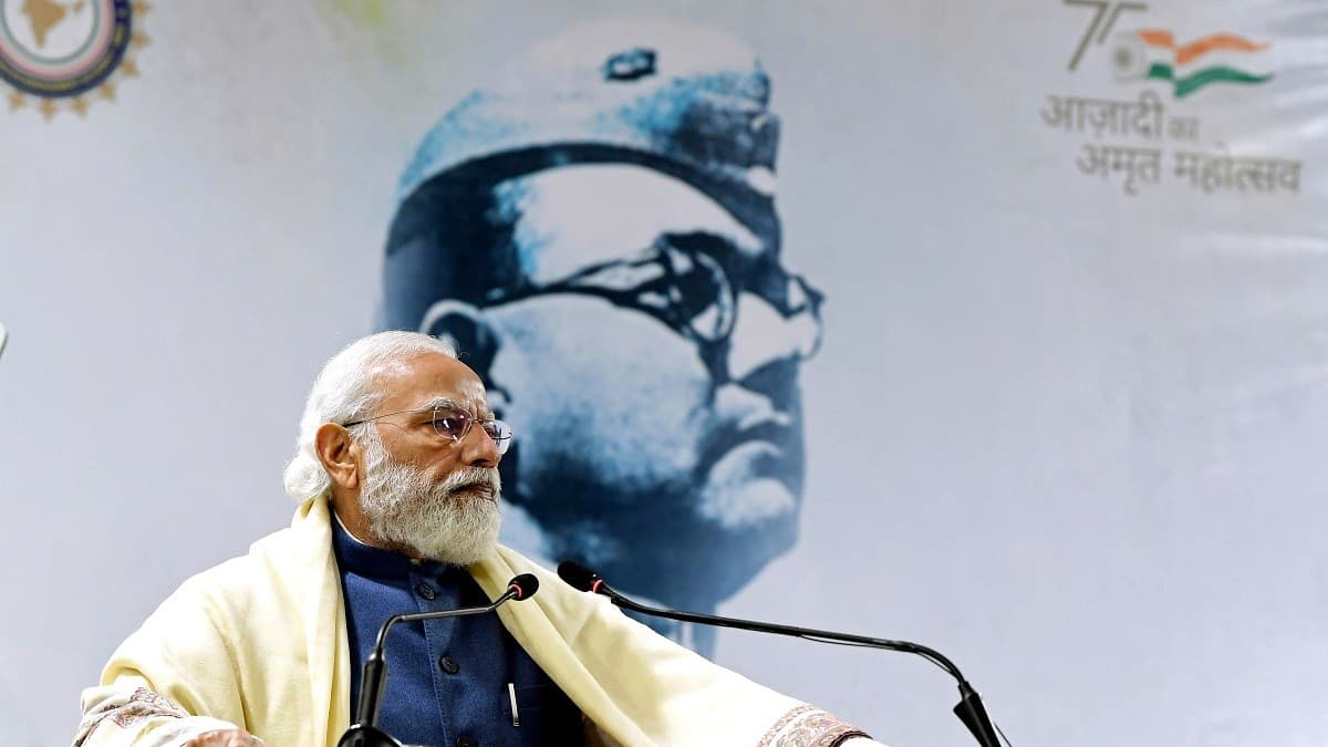 वंदे मातरमः नेहरू के साथ-साथ नेताजी और टैगोर को भी दोषी ठहराएंगे मोदी वंदे मातरमः नेहरू के साथ-साथ नेताजी और टैगोर को भी दोषी ठहराएंगे मोदी