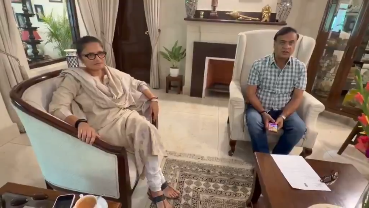 टीएमसी से इस्तीफा देने वाली सुष्मिता देव बीजेपी में जाएंगी, हिमंता से मिलीं, ममता को झटका टीएमसी से इस्तीफा देने वाली सुष्मिता देव बीजेपी में जाएंगी, हिमंता से मिलीं, ममता को झटका