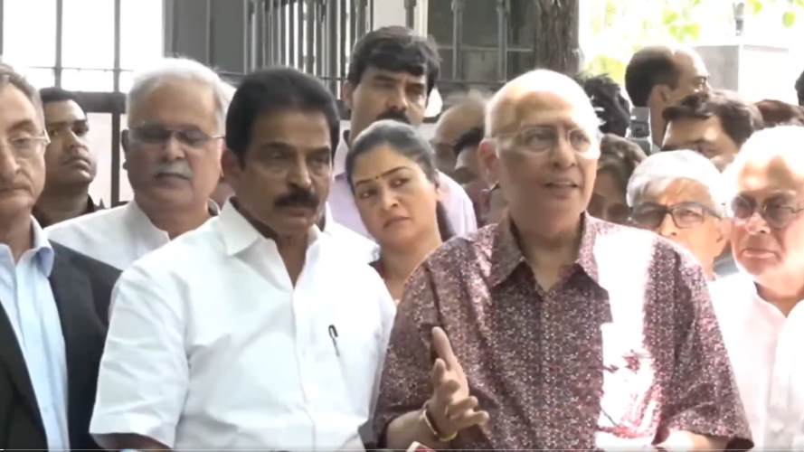 'मीनाक्षी नटराजन का नामांकन रद्द करना गैरकानूनी, उनपर कोई केस नहीं'- ECI से बोली कांग्रेस 'मीनाक्षी नटराजन का नामांकन रद्द करना गैरकानूनी, उनपर कोई केस नहीं'- ECI से बोली कांग्रेस