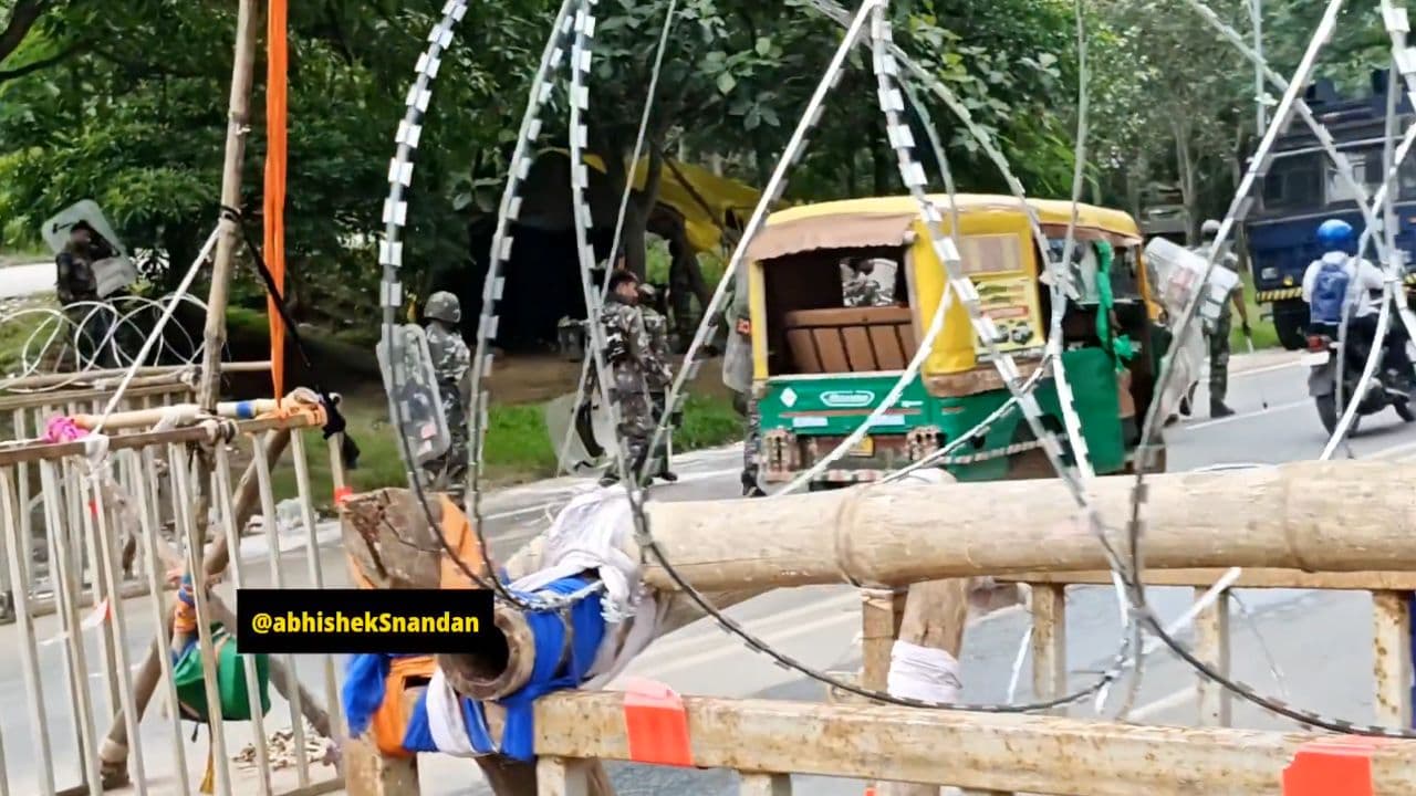 Live झारखंड के आंदोलनकारी छात्र आज घेरेंगे विधानसभा, कड़ी सुरक्षा, JPSC सदस्यों के इस्तीफे Live झारखंड के आंदोलनकारी छात्र आज घेरेंगे विधानसभा, कड़ी सुरक्षा, JPSC सदस्यों के इस्तीफे