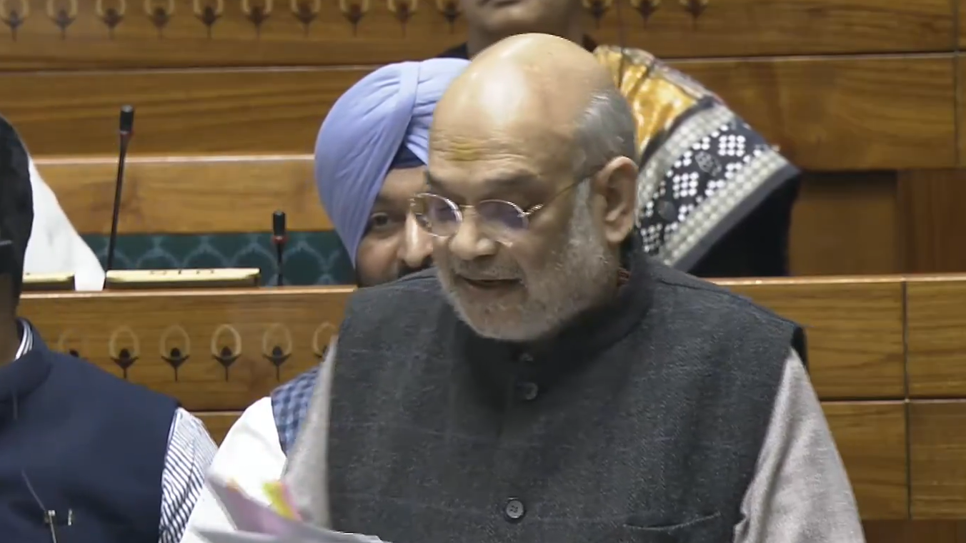 Live: अमित शाह का ‘वोट चोरी’ के आरोपों पर पलटवार, राहुल ने दी बहस की चुनौती Live: अमित शाह का ‘वोट चोरी’ के आरोपों पर पलटवार, राहुल ने दी बहस की चुनौती