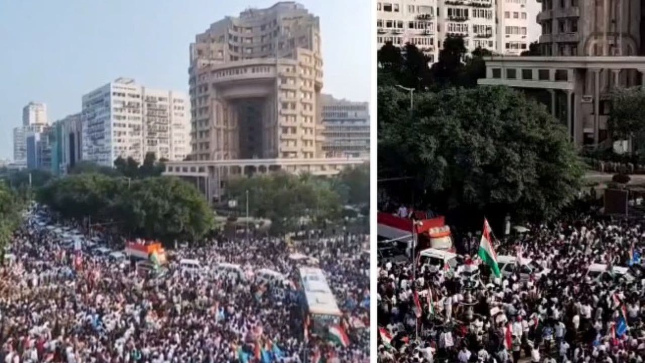 Live विपक्ष के मार्च में हज़ारों की भीड़, खड़गे, राहुल, प्रियंका, अखिलेश, ममता, नेहा बोरा शामिल Live विपक्ष के मार्च में हज़ारों की भीड़, खड़गे, राहुल, प्रियंका, अखिलेश, ममता, नेहा बोरा शामिल