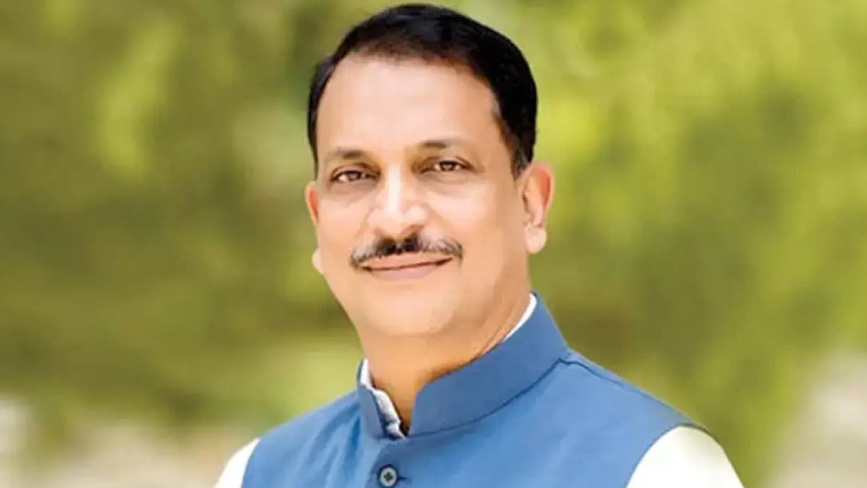 कॉन्स्टिट्यूशन क्लब चुनाव में कांग्रेस ने ही जिता दिया रूडी को, बीजेपी के लिए झटका? कॉन्स्टिट्यूशन क्लब चुनाव में कांग्रेस ने ही जिता दिया रूडी को, बीजेपी के लिए झटका?