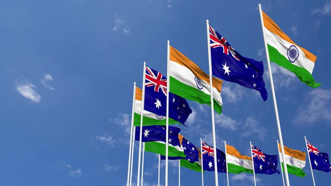 स्टूडेंट वीज़ाः ऑस्ट्रेलिया ने भारत को सबसे ज्यादा जोखिम वाला देश घोषित किया, ऐसा क्यों हुआ स्टूडेंट वीज़ाः ऑस्ट्रेलिया ने भारत को सबसे ज्यादा जोखिम वाला देश घोषित किया, ऐसा क्यों हुआ