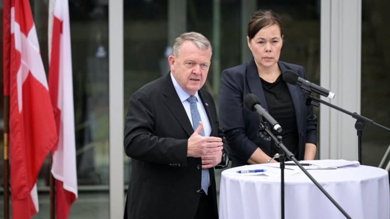 डेनमार्क-ग्रीनलैंड के साथ यूएस की बातचीत नाकाम, ट्रंप अड़े- उन्हें पूरा चाहिए डेनमार्क-ग्रीनलैंड के साथ यूएस की बातचीत नाकाम, ट्रंप अड़े- उन्हें पूरा चाहिए