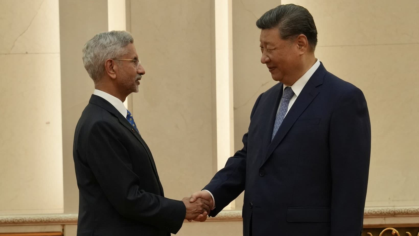 विदेश मंत्री जयशंकर ने चीन के राष्ट्रपति शी जिनपिंग से मुलाकात की। विदेश मंत्री जयशंकर चीनी राष्ट्रपति जिनपिंग से मिले, क्या चीन का रुख बदलेगा?