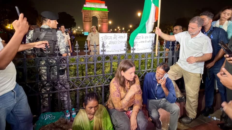 अंकिता भंडारी केस पर राहुल बोले- दुष्यंत गौतम की राज्यपाल नियुक्ति पर रोक लगे; राष्ट्रपति को लिखा ख़त अंकिता भंडारी केस पर राहुल बोले- दुष्यंत गौतम की राज्यपाल नियुक्ति पर रोक लगे; राष्ट्रपति को लिखा ख़त
