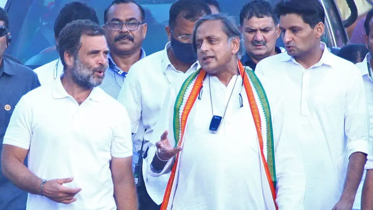 राहुल गांधी से तुलना पर थरूर गदगद, शेयर किया थ्रेड, लेकिन इसका अर्थ क्या है राहुल गांधी से तुलना पर थरूर गदगद, शेयर किया थ्रेड, लेकिन इसका अर्थ क्या है