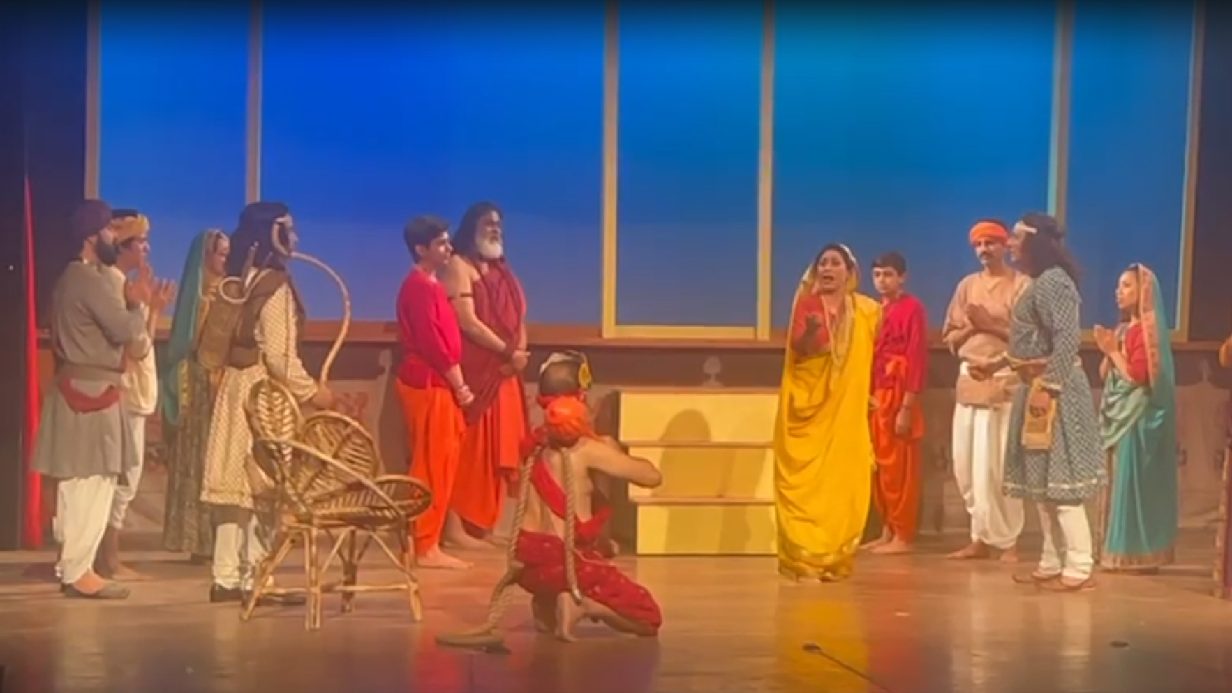 नाटक: जब प्रेम और न्याय पर राम को घेरा उनके पुत्र लव कुश ने… नाटक: जब प्रेम और न्याय पर राम को घेरा उनके पुत्र लव कुश ने…