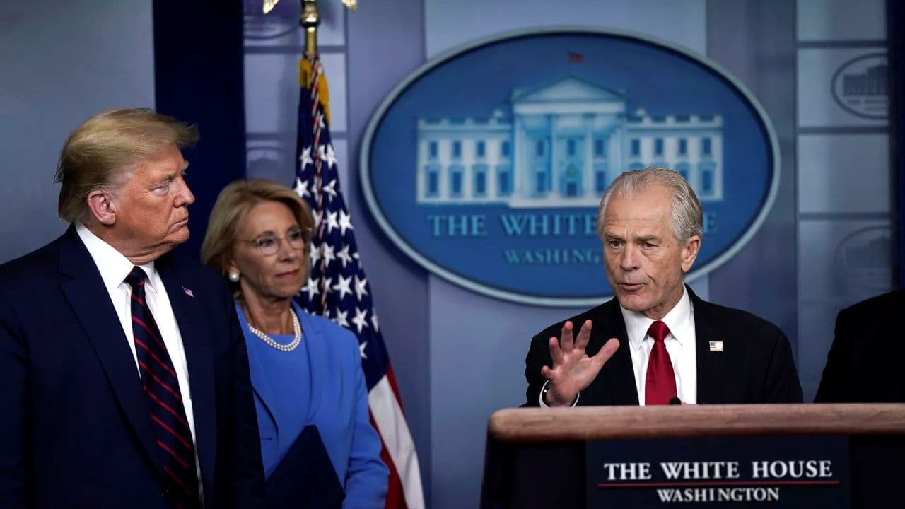 भारत-अमेरिका ट्रेड डील पर बात फिर शुरू, लेकिन नवारो का बयान क्यों? भारत-अमेरिका ट्रेड डील पर बात फिर शुरू, लेकिन नवारो का बयान क्यों?