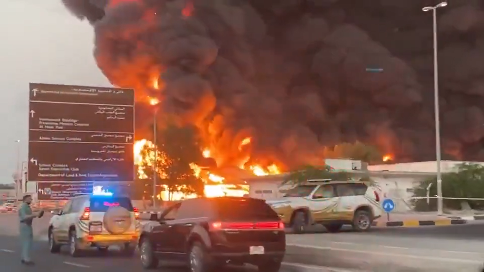 Live ईरान युद्धः दुबई, दोहा में धमाके, एम्बैसी पर हमला, यूएस अपने सैनिक गल्फ में भेज रहा Live ईरान युद्धः दुबई, दोहा में धमाके, एम्बैसी पर हमला, यूएस अपने सैनिक गल्फ में भेज रहा