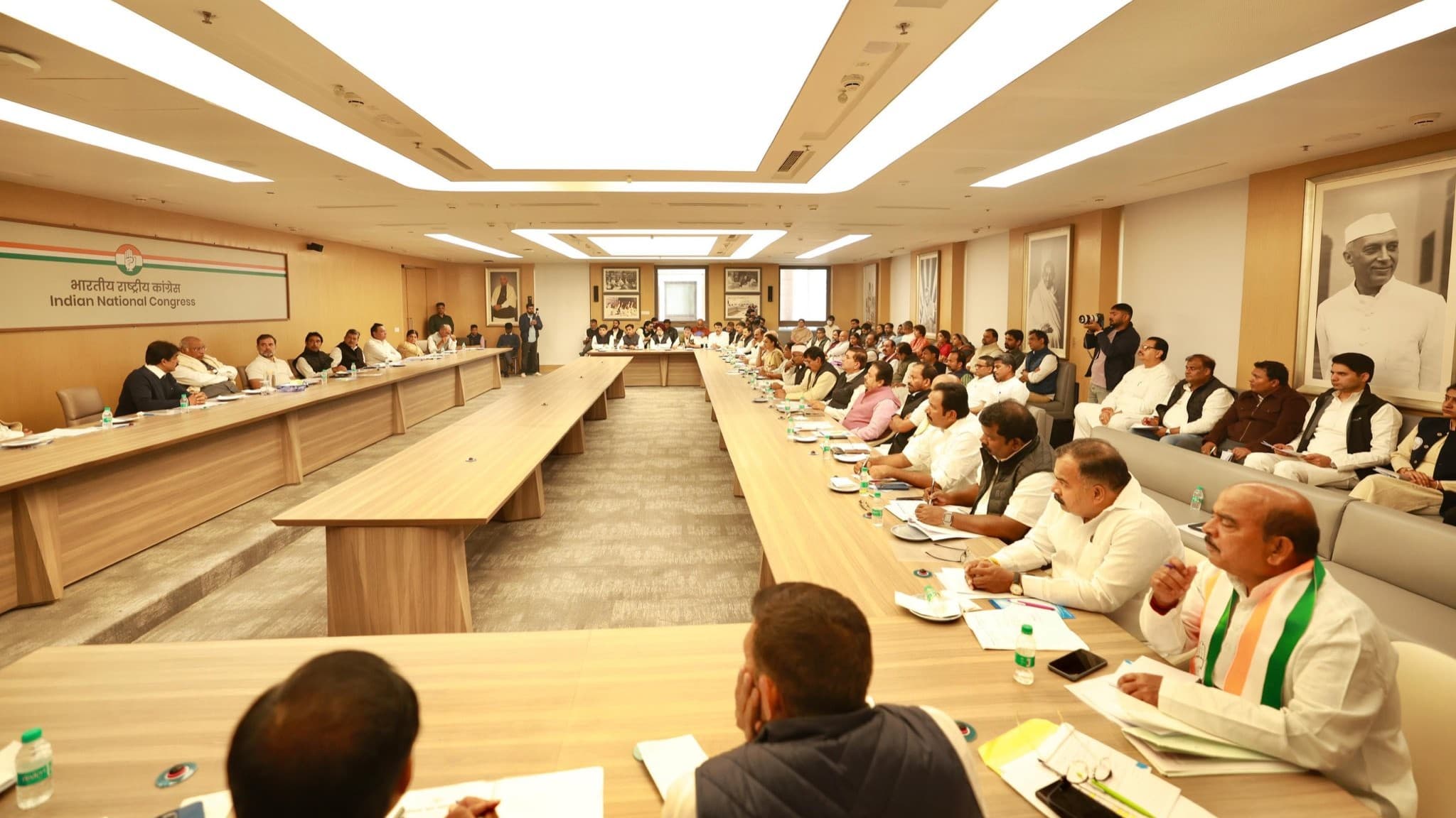 बिहार हारने के बाद कांग्रेस की समीक्षा बैठक, SIR के खिलाफ दिसंबर में दिल्ली रैली बिहार हारने के बाद कांग्रेस की समीक्षा बैठक, SIR के खिलाफ दिसंबर में दिल्ली रैली