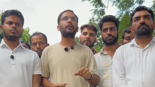 कोलकाता में CJP का कार्यक्रम रद्द, आशुतोष रांका ने बीजेपी नेताओं पर लगाया धमकी देने का आरोप कोलकाता में CJP का कार्यक्रम रद्द, आशुतोष रांका ने बीजेपी नेताओं पर लगाया धमकी देने का आरोप