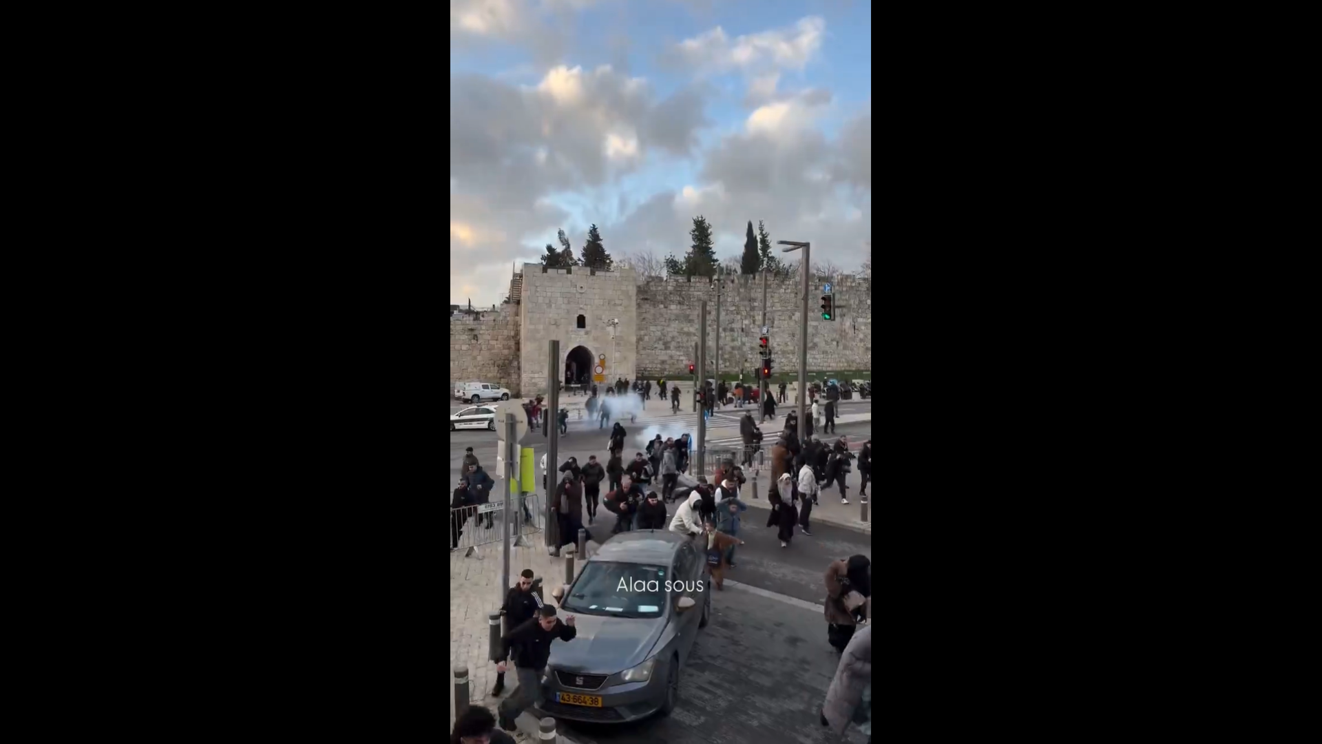 Live ईरानी सेना के प्रवक्ता की हत्या, अल अक्सा मसजिद बंद, इसराइल पर हमले Live ईरानी सेना के प्रवक्ता की हत्या, अल अक्सा मसजिद बंद, इसराइल पर हमले