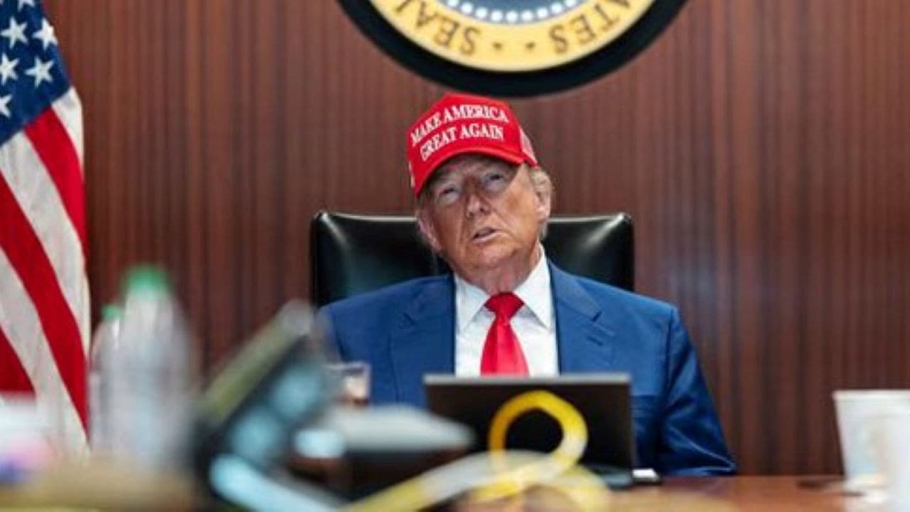 Live ट्रंप ने ईरान को 48 घंटों में होर्मुज़ खोलने को कहा- 'वरना पावर प्लांट नष्ट' Live ट्रंप ने ईरान को 48 घंटों में होर्मुज़ खोलने को कहा- 'वरना पावर प्लांट नष्ट'