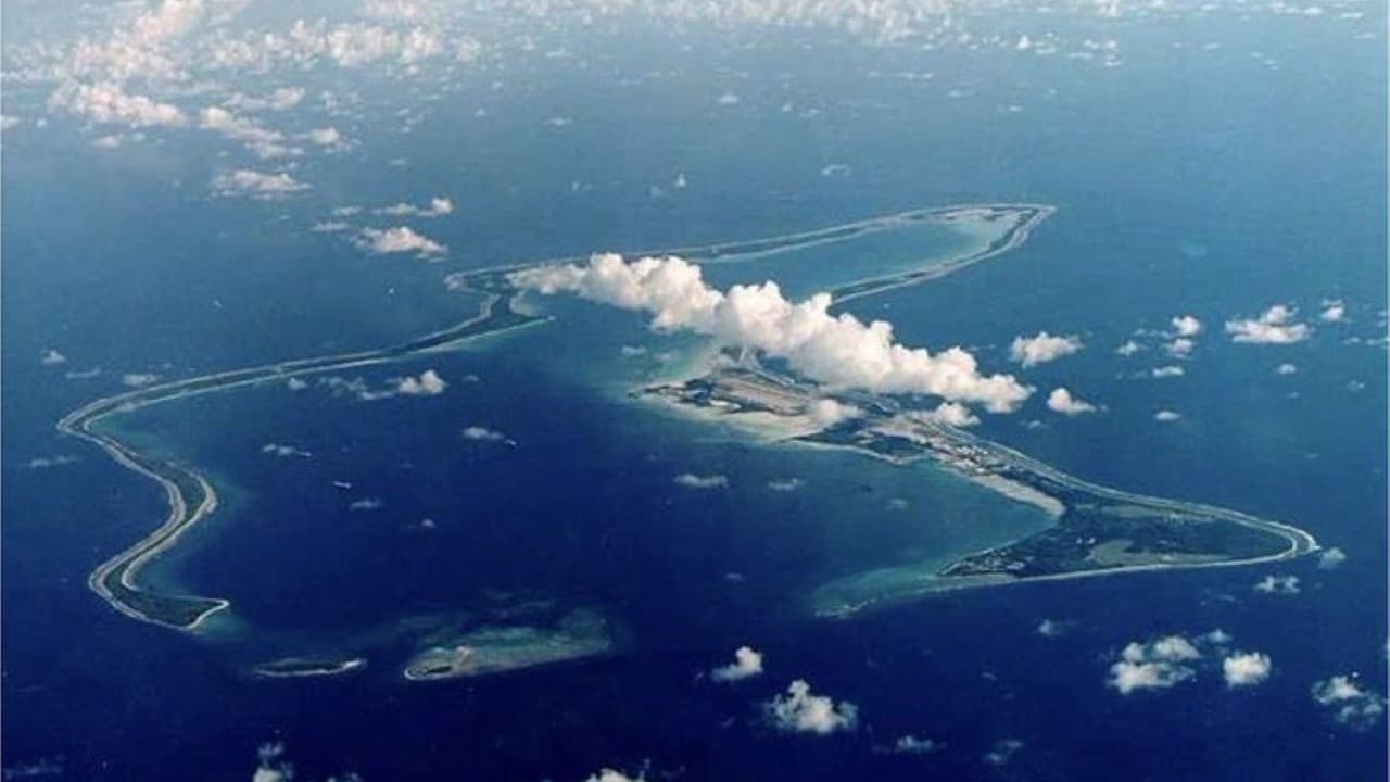 डिएगो गार्सियाः यूएस-ब्रिटिश सैन्य अड्डे पर मिसाइल गिराने के बाद ईरान की क्षमता पर बहस डिएगो गार्सियाः यूएस-ब्रिटिश सैन्य अड्डे पर मिसाइल गिराने के बाद ईरान की क्षमता पर बहस