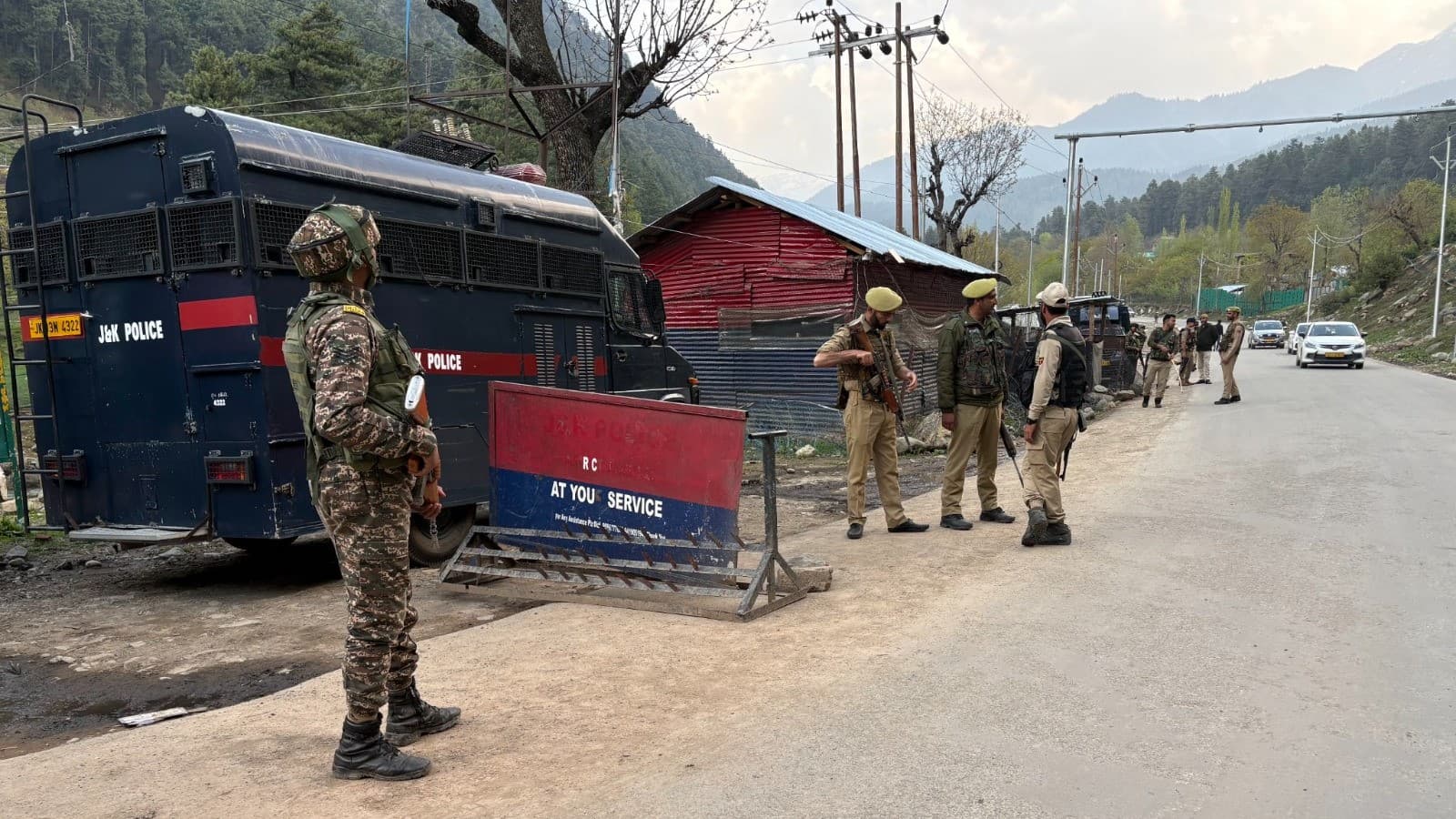 पहलगाम हमला: ख़ुफ़िया तंत्र की विफलता या सरकार की? पहलगाम हमला: ख़ुफ़िया तंत्र की विफलता या सरकार की?