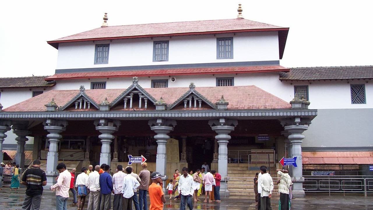 धर्मस्थला विवाद पर बीजेपी की सियासी ‘धर्म-यात्रा’ का मक़सद धर्मस्थला