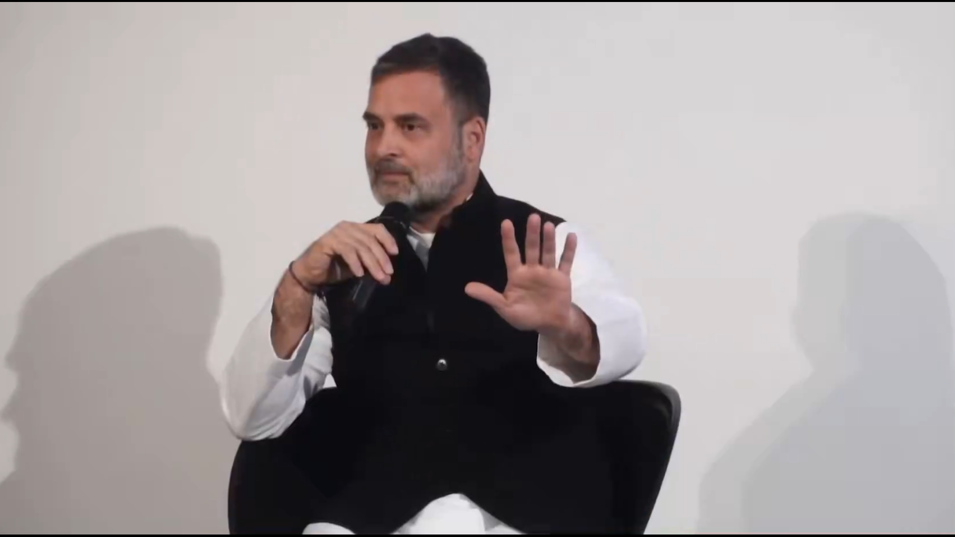 राहुल ने जर्मनी में वोट चोरी का मुद्दा उठाया, चुनाव मशीनरी पर अटैक, बीजेपी तिलमिलाई राहुल ने जर्मनी में वोट चोरी का मुद्दा उठाया, चुनाव मशीनरी पर अटैक, बीजेपी तिलमिलाई