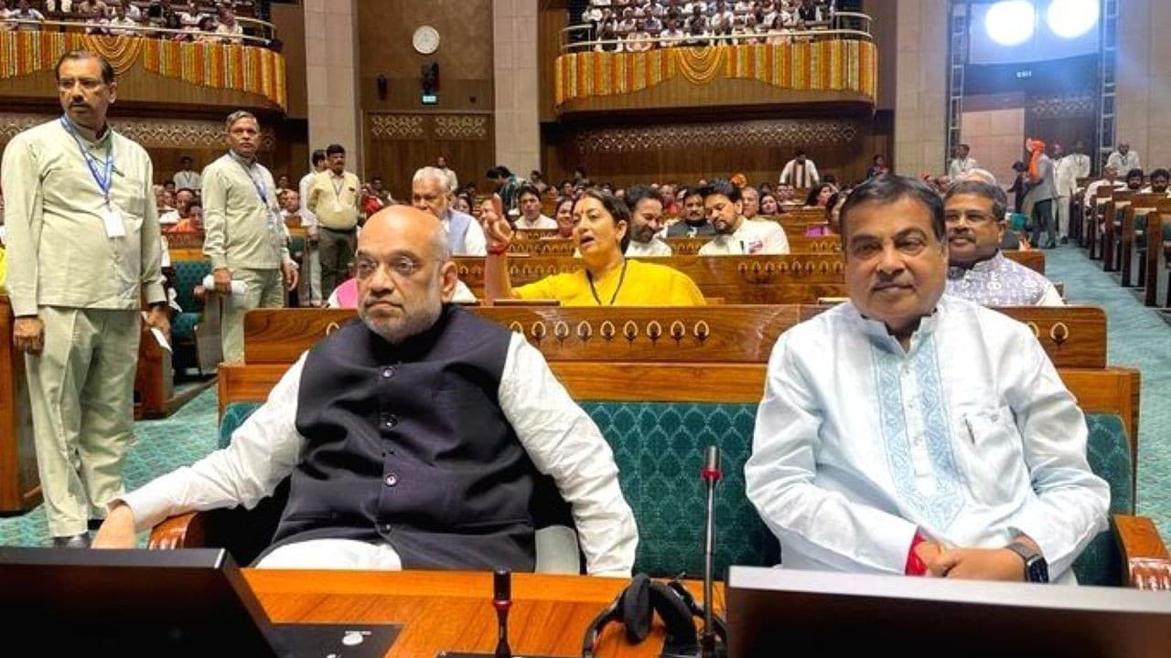 संसद से सड़क की नई तैयारीः अगला नंबर किसका- अमित शाह या नितिन गडकरी? संसद से सड़क की नई तैयारीः अगला नंबर किसका- अमित शाह या नितिन गडकरी?