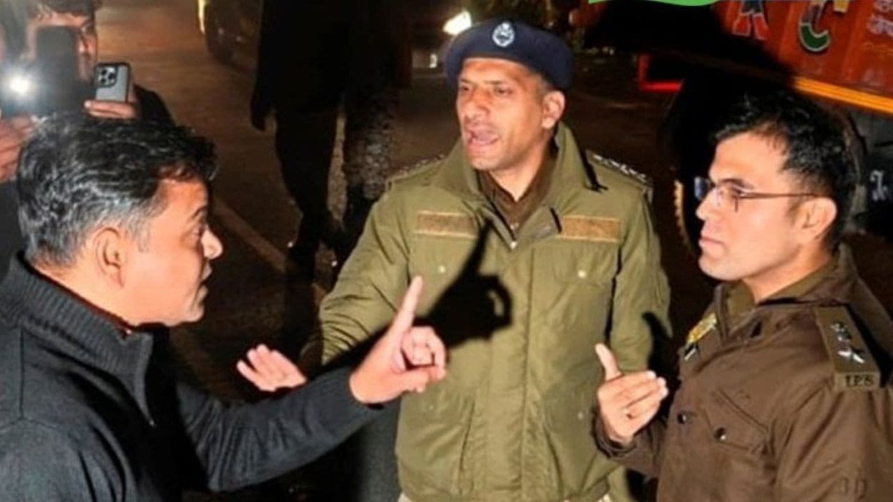 शर्टलेस प्रदर्शन- हिमाचल vs दिल्ली पुलिसः शिमला में जबरदस्त विरोध क्यों हुआ शर्टलेस प्रदर्शन- हिमाचल vs दिल्ली पुलिसः शिमला में जबरदस्त विरोध क्यों हुआ