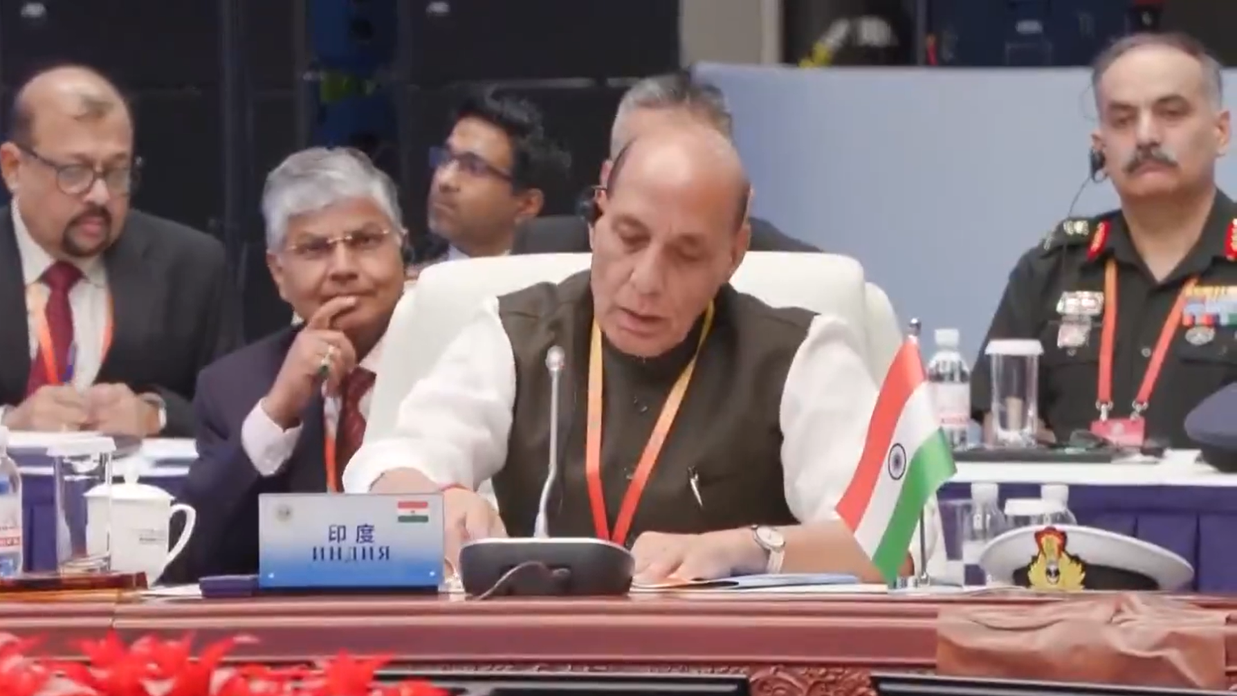 चीन-पाक ने SCO दस्तावेज़ में पहलगाम का ज़िक्र नहीं होने दिया, जानें राजनाथ सिंह ने क्या किया चीन-पाक ने SCO दस्तावेज़ में पहलगाम का ज़िक्र नहीं होने दिया, जानें राजनाथ सिंह ने क्या किया