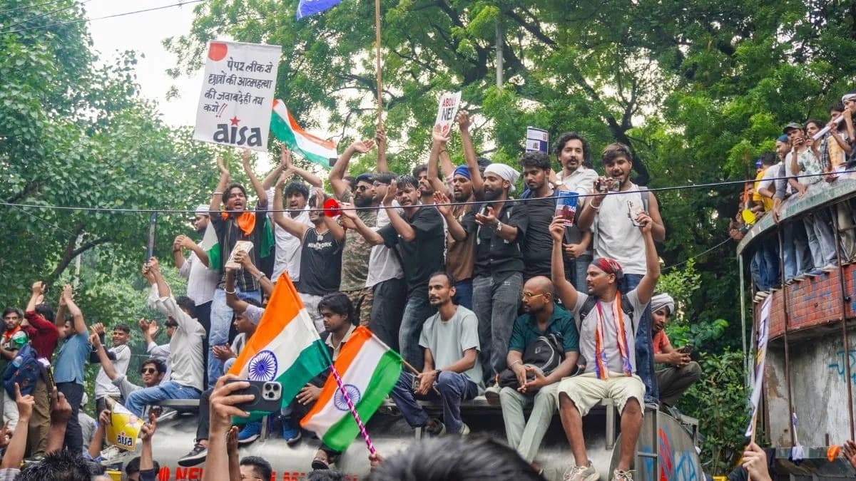 प्रधान के इस्तीफे के लिए ही ग़ुस्सा नहीं, मोदी काल में छात्रों की आत्महत्या में 80% की वृद्धि कैसे हुई? प्रधान के इस्तीफे के लिए ही ग़ुस्सा नहीं, मोदी काल में छात्रों की आत्महत्या में 80% की वृद्धि कैसे हुई?