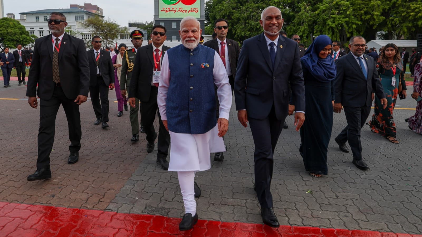भारत-मालदीव संबंधों में नया अध्याय? जानें मोदी, मुइज्जू के बयान के क्या मायने भारत-मालदीव संबंधों में नया अध्याय? जानें मोदी, मुइज्जू के बयान के क्या मायने