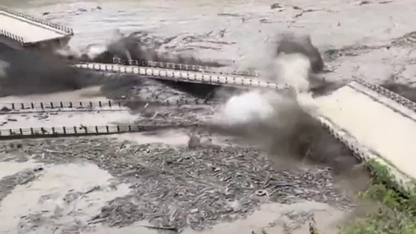 नेपाल बाढ़- 288 भारतीयों से संपर्क नहीं, 21 सुरक्षित बचाए गए; राहत सामग्री भेजी: MEA नेपाल बाढ़- 288 भारतीयों से संपर्क नहीं, 21 सुरक्षित बचाए गए; राहत सामग्री भेजी: MEA