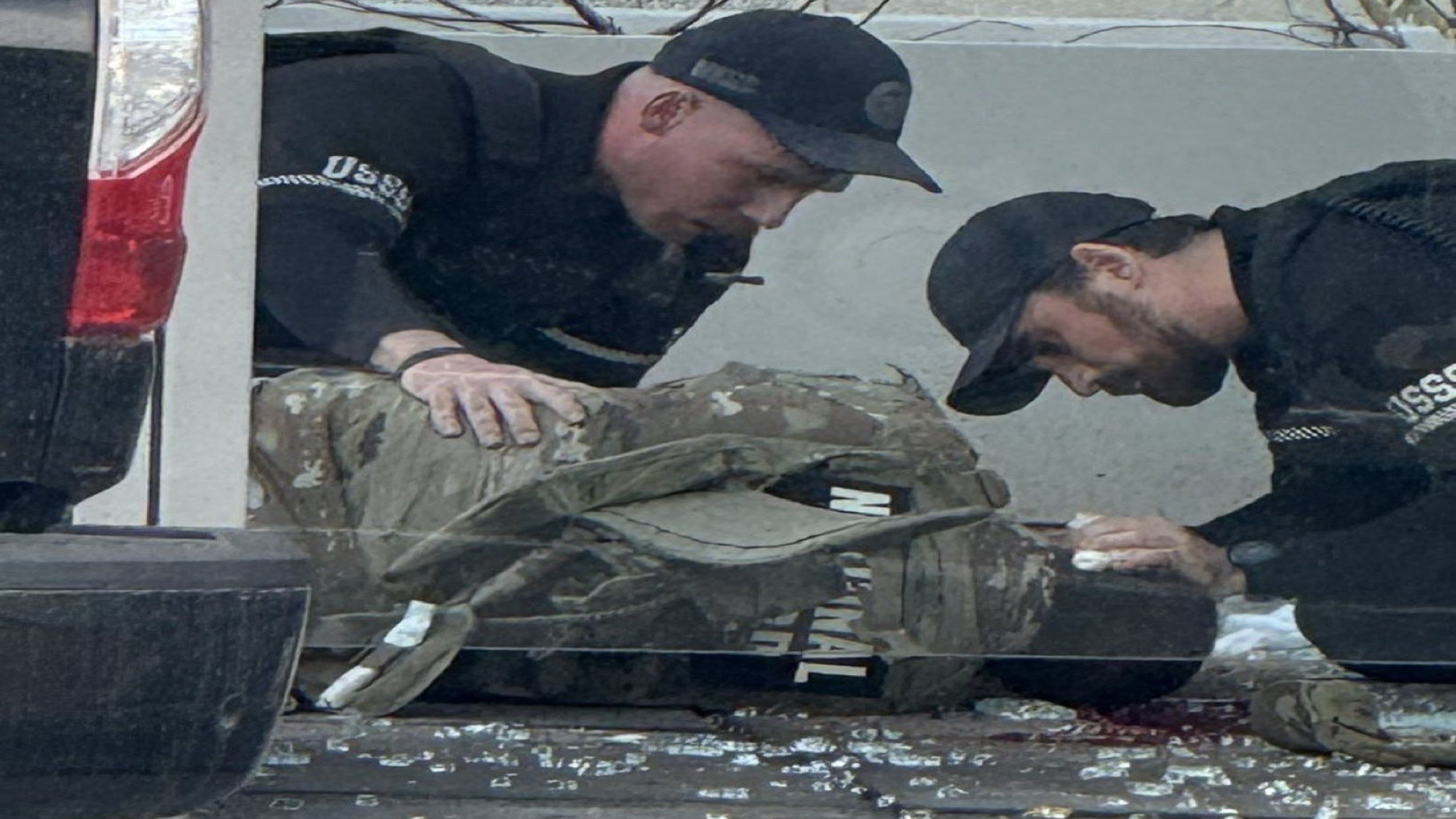 व्हाइट हाउस के पास गोलीबारी में दो जवान घायल, अफगानी नागरिक गिरफ्तार व्हाइट हाउस के पास गोलीबारी में दो जवान घायल, अफगानी नागरिक गिरफ्तार