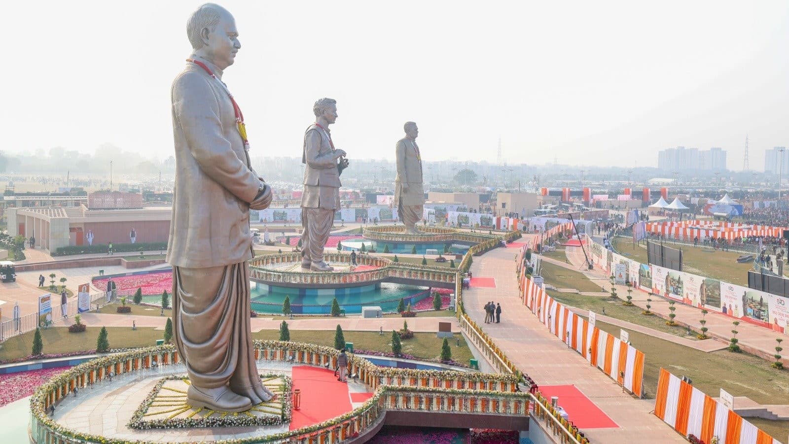 विरासत vs राजनीति: 700 करोड़ का प्रेरणा स्थल और ‘सबका सम्मान’ का दावा- कितना सच? विरासत vs राजनीति: 700 करोड़ का प्रेरणा स्थल और ‘सबका सम्मान’ का दावा- कितना सच?