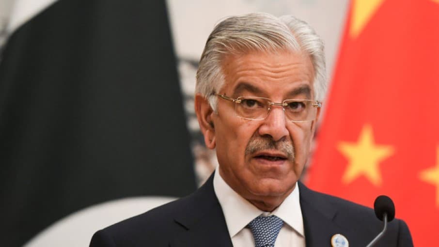 पाकिस्तान के रक्षा मंत्री की फिर भभकी- हम भारत के उस ढांचे पर हमला कर देंगे, अगर... पाकिस्तान के रक्षा मंत्री की फिर भभकी- हम भारत के उस ढांचे पर हमला कर देंगे, अगर...