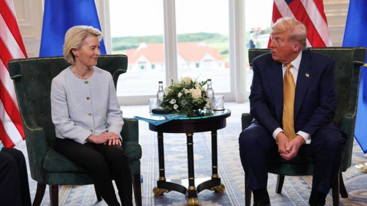 यूएस-ईयू में ट्रेड वॉर टलाः ट्रम्प और वॉन डेर लेयेन ने की डील, 15% टैरिफ की घोषणा यूएस-ईयू में ट्रेड वॉर टलाः ट्रम्प और वॉन डेर लेयेन ने की डील, 15% टैरिफ की घोषणा