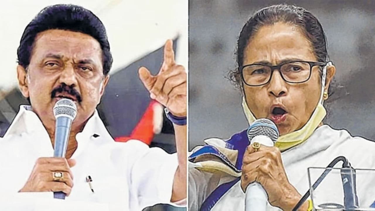 SIR का तमिलनाडु-बंगाल ने जबरदस्त विरोध किया, डीएमके की 2 नवंबर को सर्वदलीय बैठक SIR का तमिलनाडु-बंगाल ने जबरदस्त विरोध किया, डीएमके की 2 नवंबर को सर्वदलीय बैठक