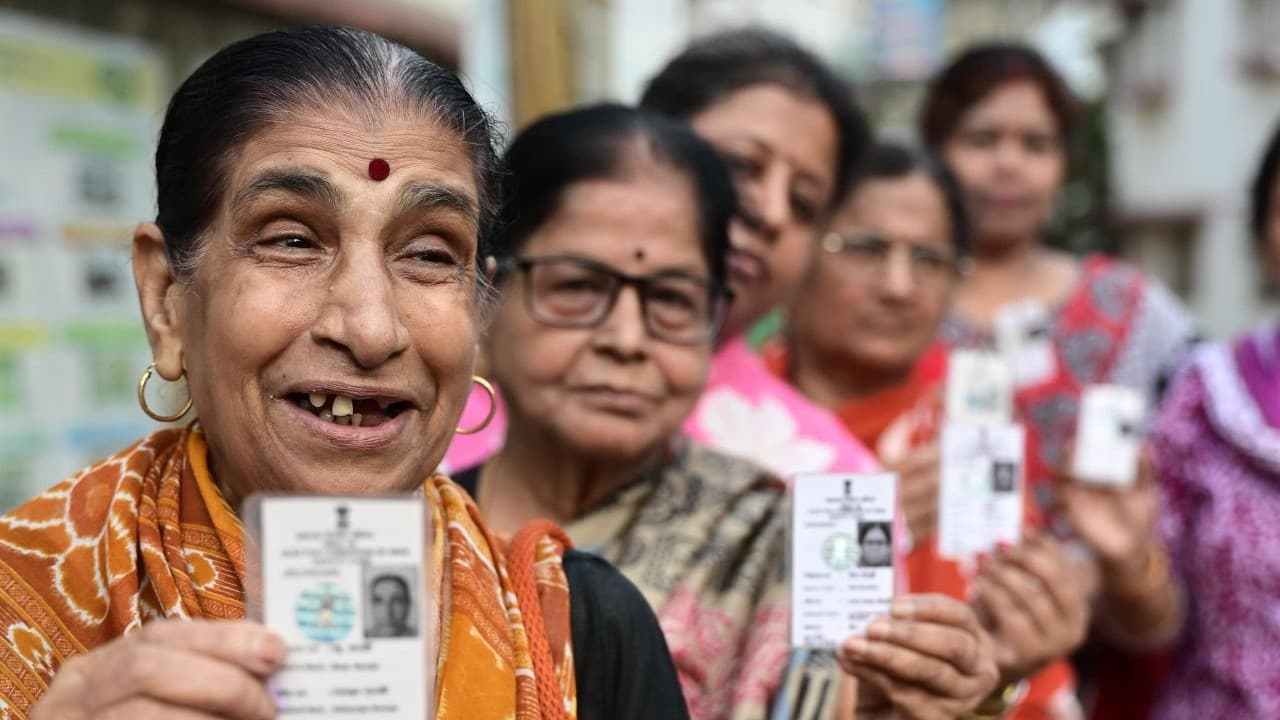 Live बंगाल चुनावः दूसरे चरण का मतदान शुरू, भवानीपुर पर सभी की नज़रें Live बंगाल चुनावः दूसरे चरण का मतदान शुरू, भवानीपुर पर सभी की नज़रें