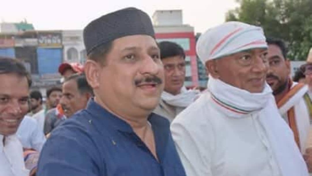 कांग्रेस विधायक आरिफ मसूद पूर्व सीएम दिग्विजय सिंह के साथ पहलगामः एमपी में कांग्रेस विधायक को बीजेपी नेता ने जान से मारने की धमकी दी